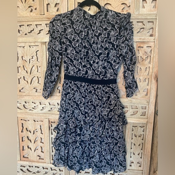 Rebecca Taylor Silk dress w grosgrain ribbon waist.  Pattern of heart flowers - Picture 1 of 9